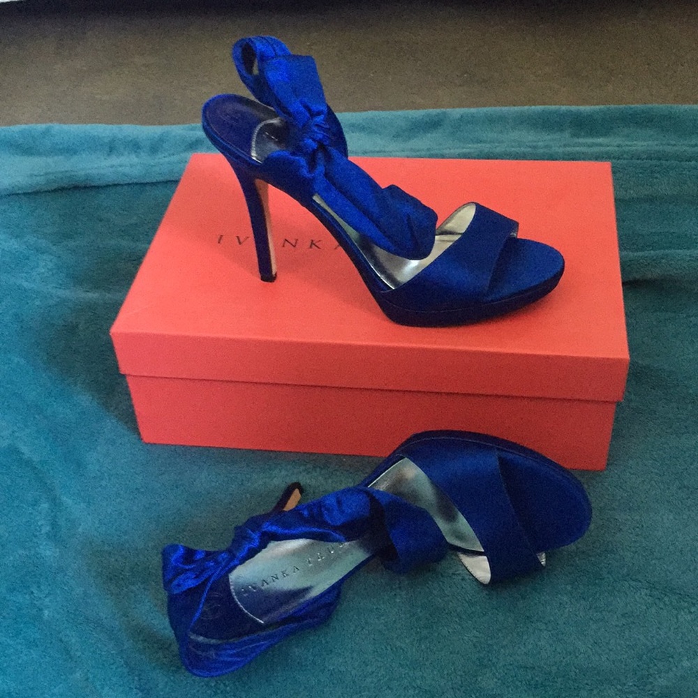 Blue satin open toed heels